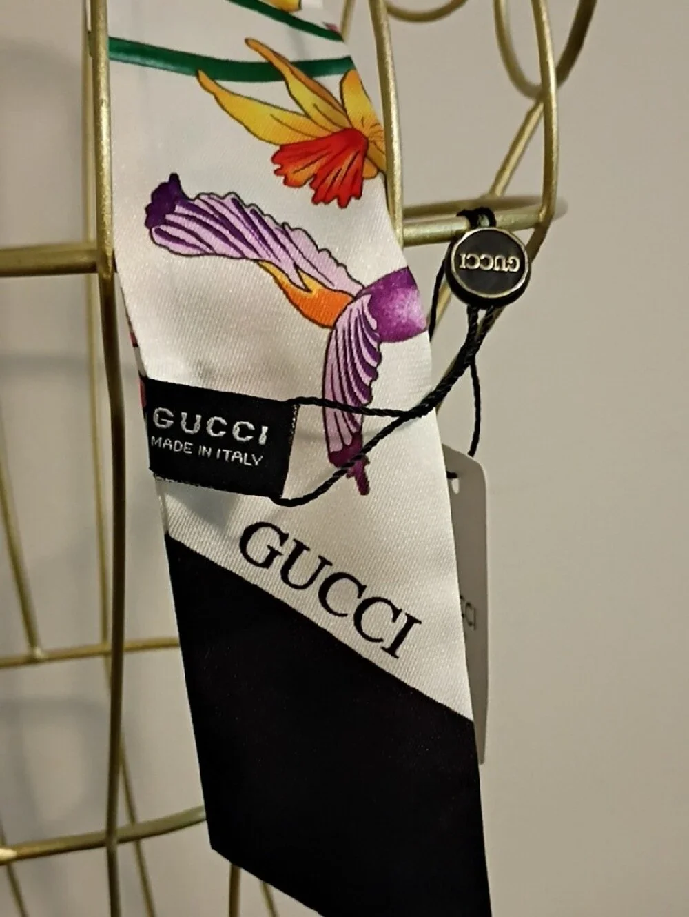 Gucci White Silk Floral Skinny Scarf with Black Tips